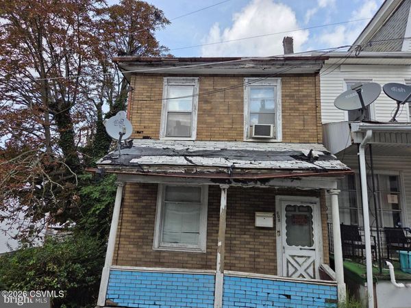 903 E CHESTNUT Street , Shamokin, PA 17872
