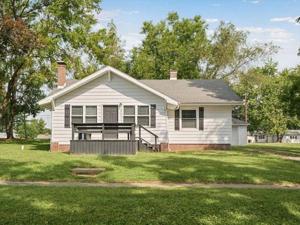 301 Clark Street , Georgetown, IL 61846