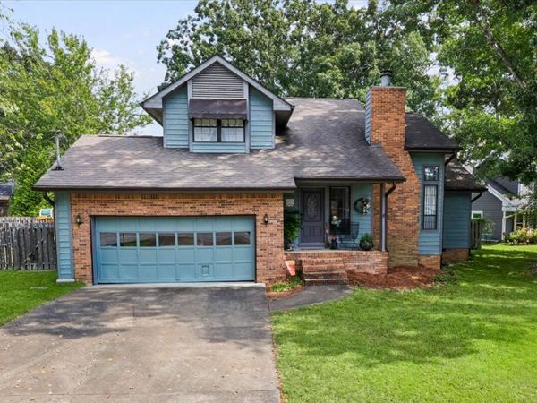 8501 Oak View Drive, Chattanooga, TN 37421