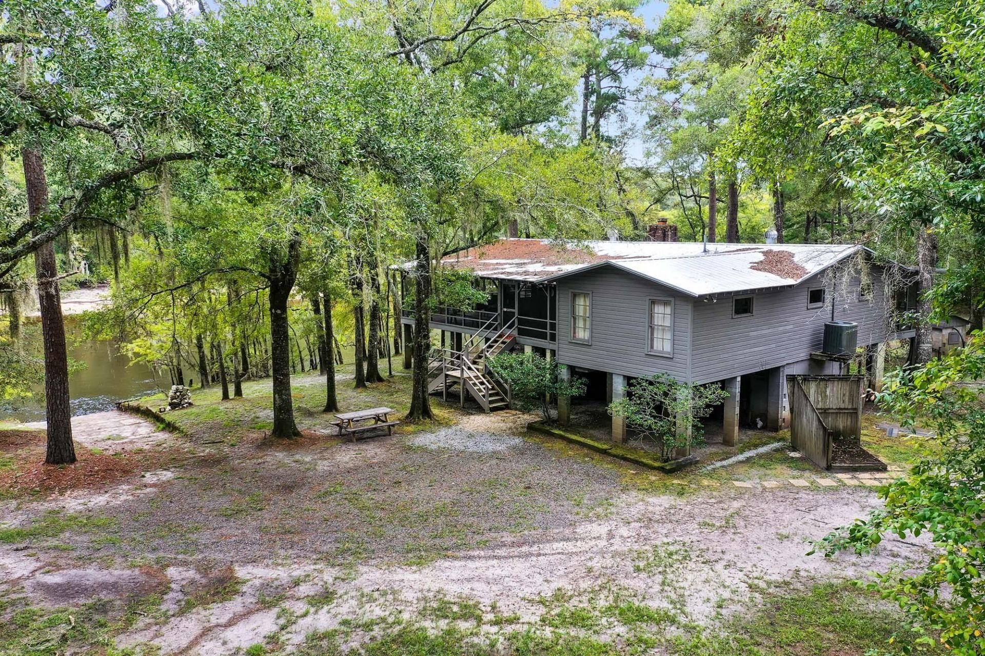 7884 Peirce Road Photo 11