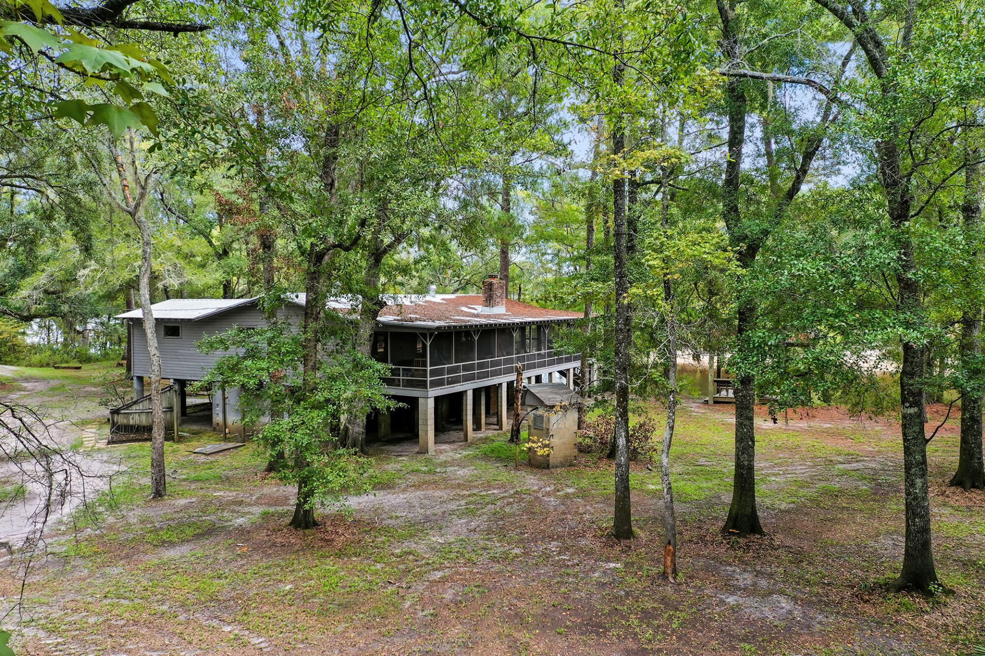 7884 Peirce Road Photo 9