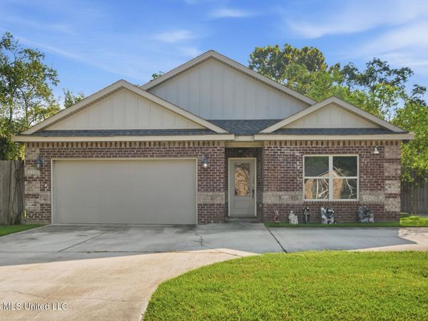 8108 Durango Avenue, Biloxi, MS 39532
