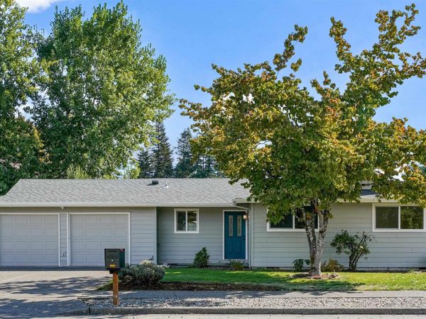 1568 N 3rd Av, Stayton, OR 97383