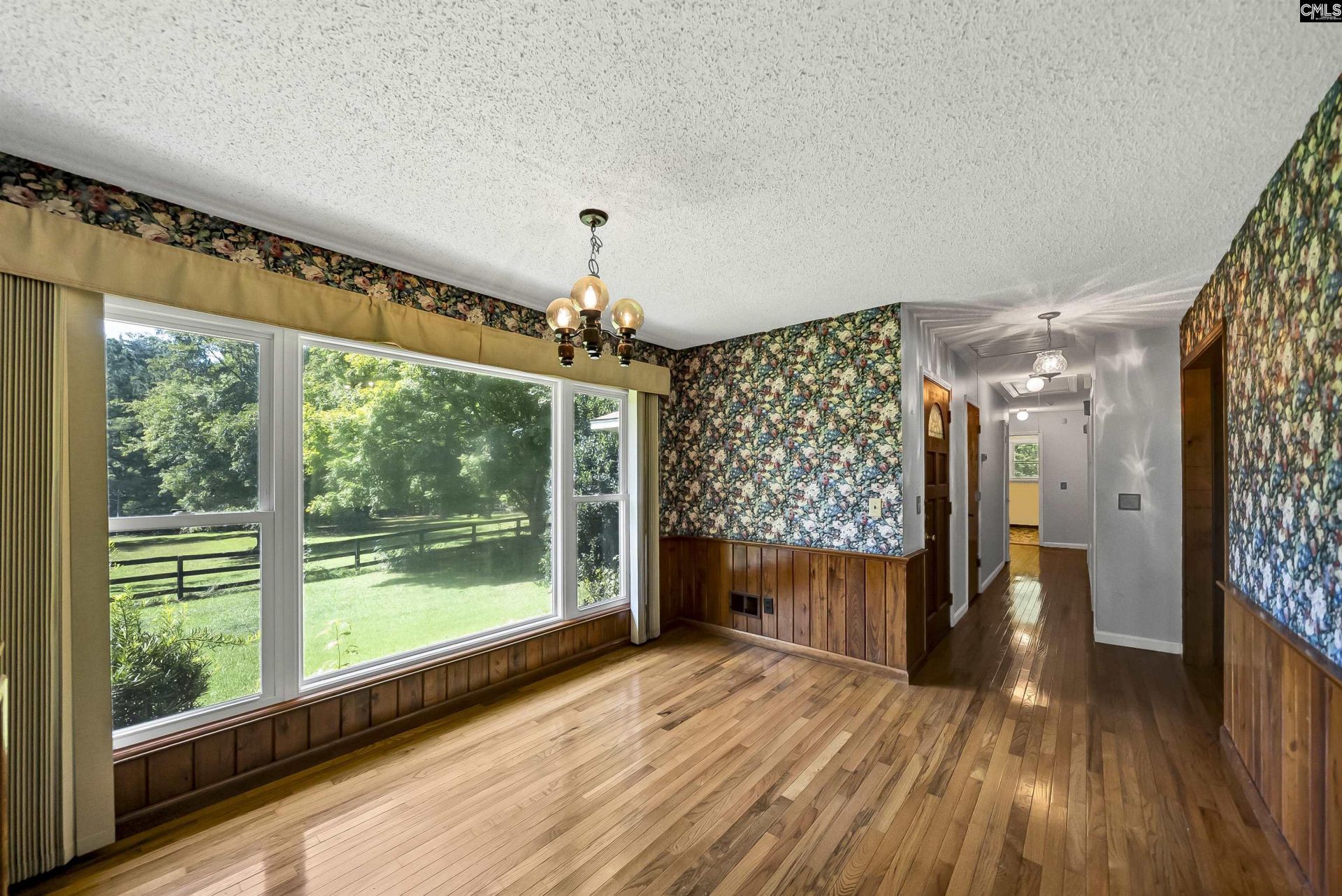 12 Dennis Lane  Photo 14