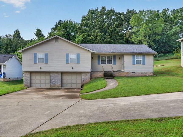 8683 Daisy Dallas Road , Hixson, TN 37343