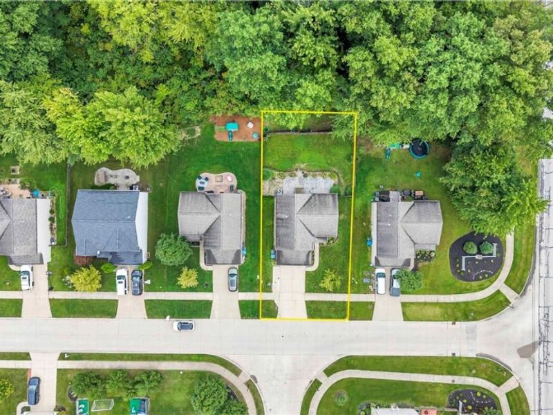9812 Seton Drive, Olmsted Township, OH 44138 Photo 8