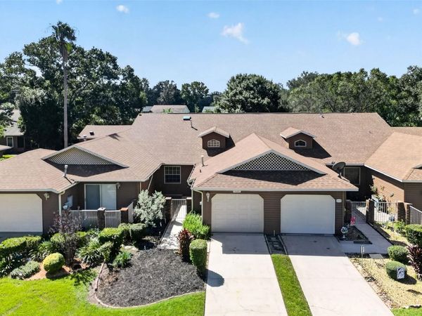 5440 ROSEWALL CIRCLE , LEESBURG, FL 34748