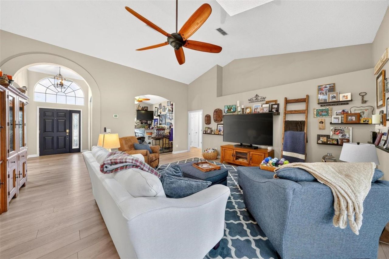 919 Ridge Spring Court , Apopka, FL 32712 Photo