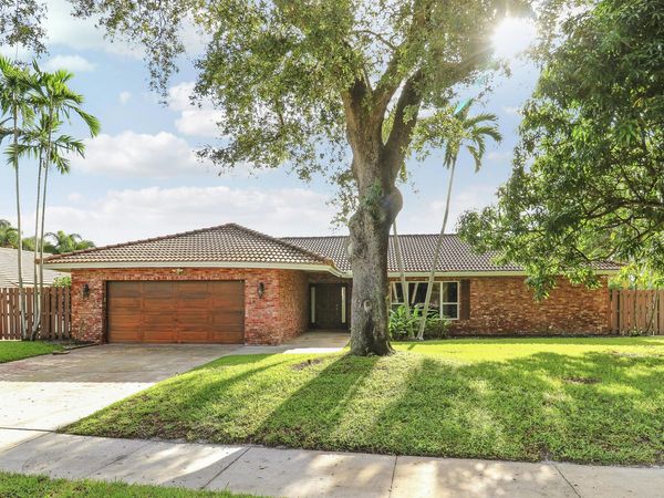 100 SW 15th Court, Boca Raton, FL 33486