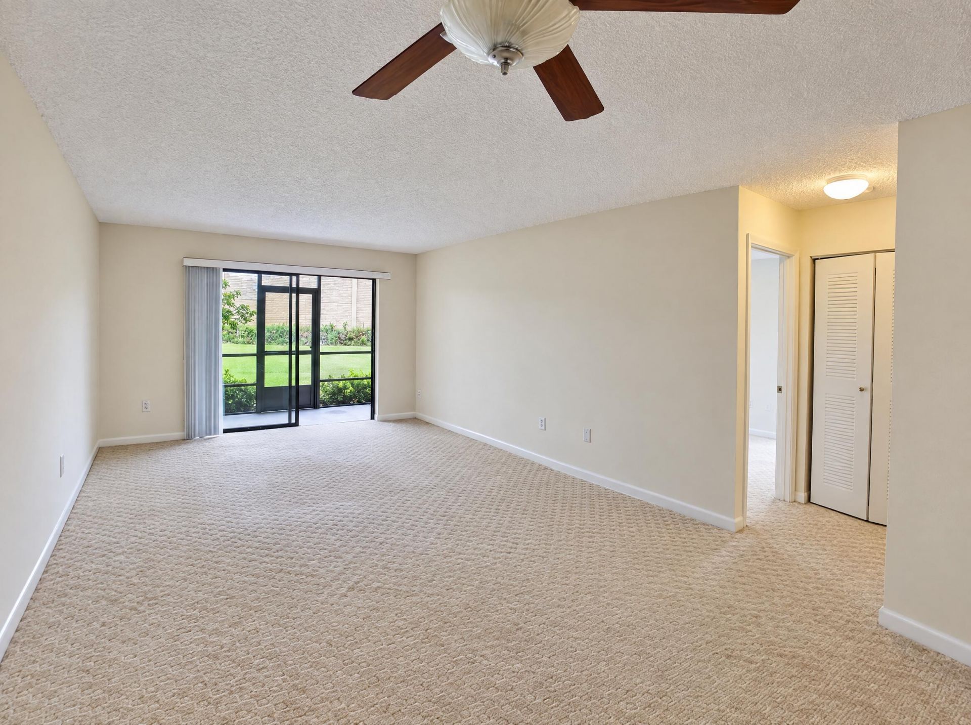 7915 Willow Spring, Unit 1218, Lake Worth, FL 33467 Photo
