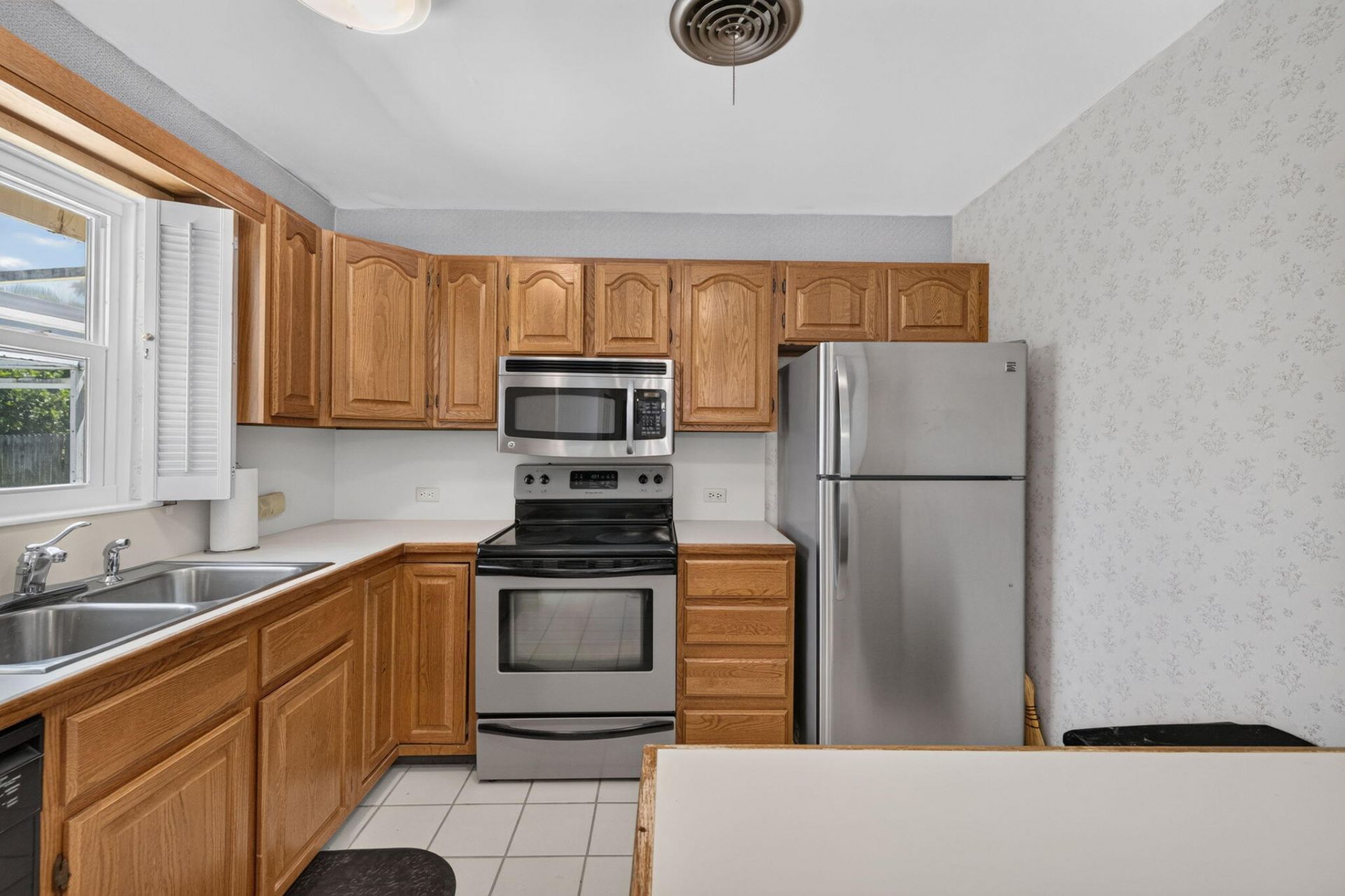 921 SE Flamingo Avenue, Stuart, FL 34996 Photo