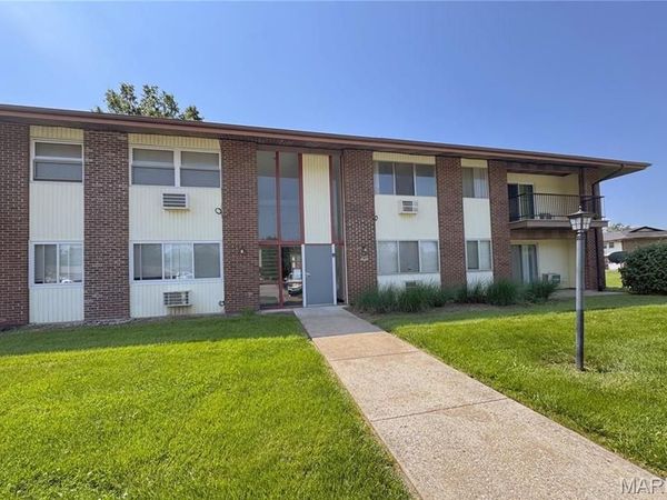 7499 Hazelcrest Drive, Unit G, Hazelwood, MO 63042