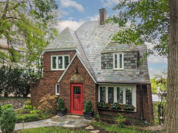 1771 E McMillan Street, Cincinnati, OH 45206