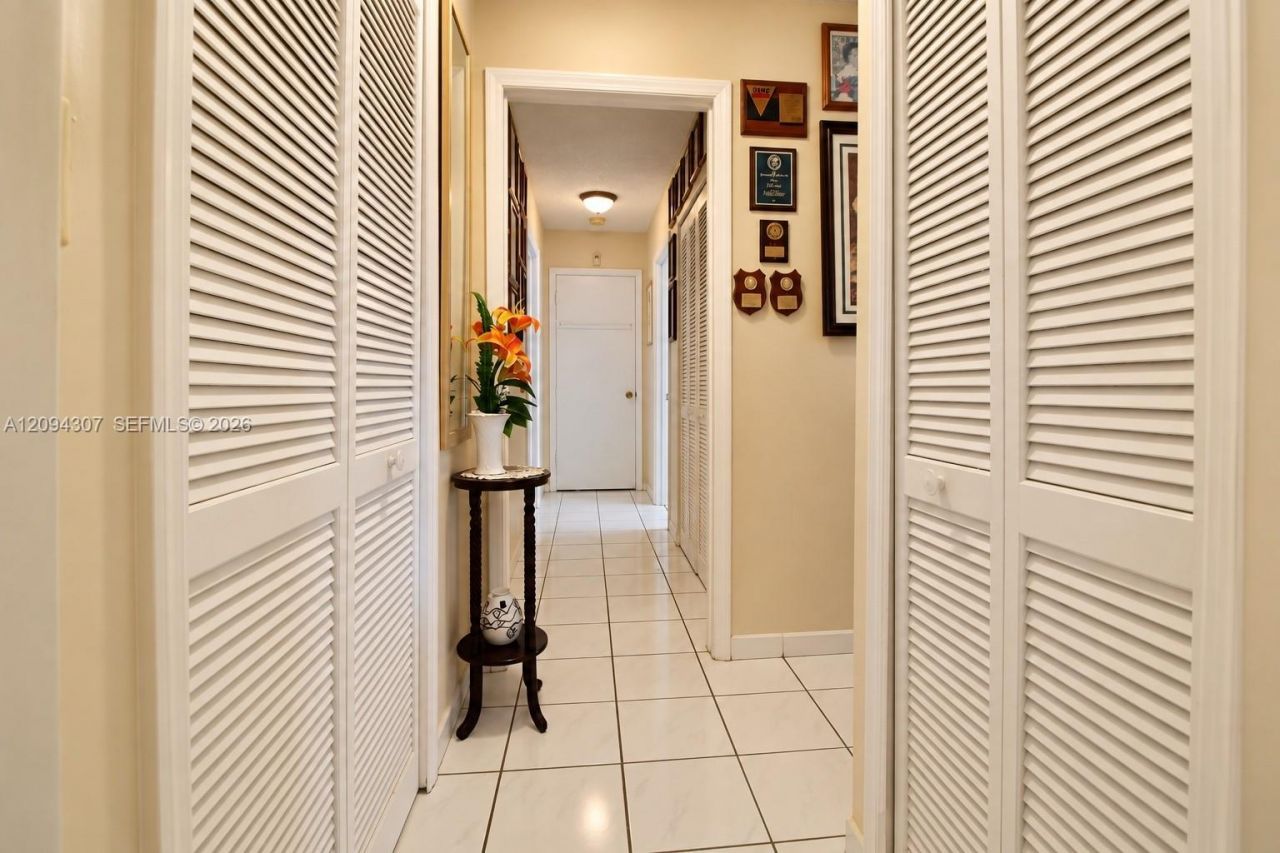 2421 SW 142nd Pl , Miami, FL 33175 Photo