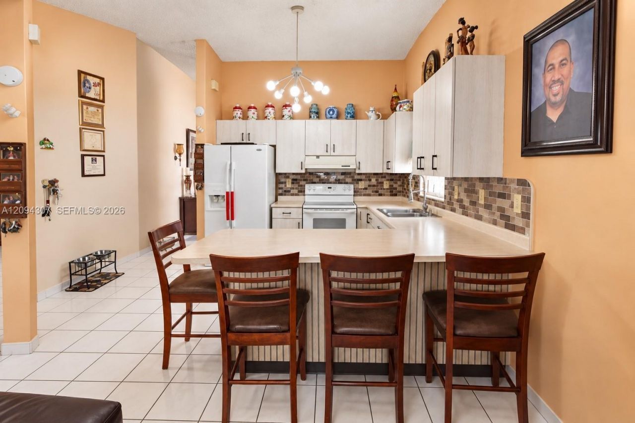 2421 SW 142nd Pl , Miami, FL 33175 Photo