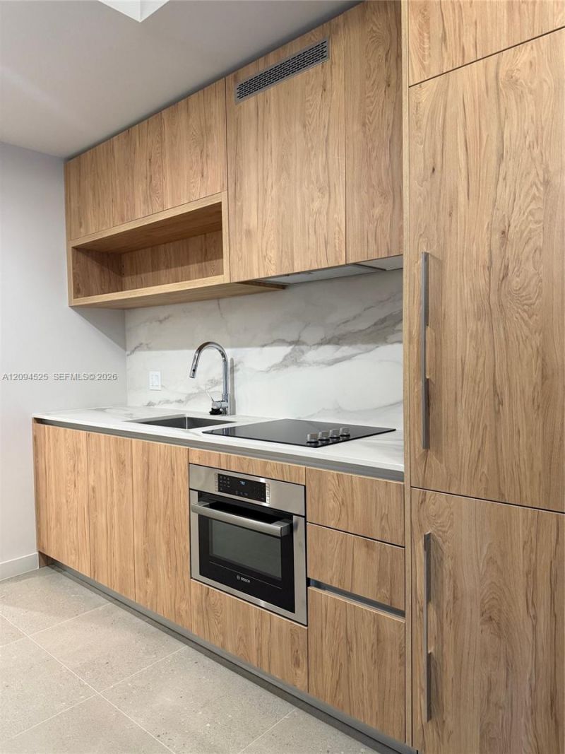 11 NE 6th St, Unit 706, Miami, FL 33132 Photo