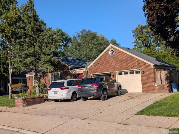 28212 Shock Street , St Clair Shores, Mi 48081