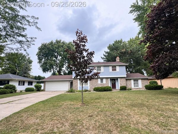 4710 Village Drive, Saginaw Township, Mi 48638