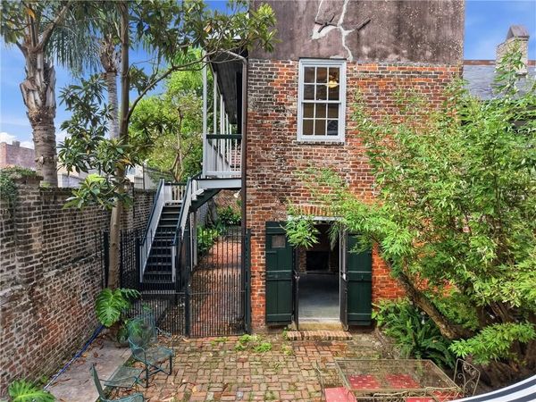 823 ROYAL Street, Unit 101, New Orleans, LA 70116
