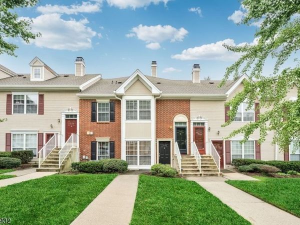 1140 Stafford St, Mahwah, NJ 07430