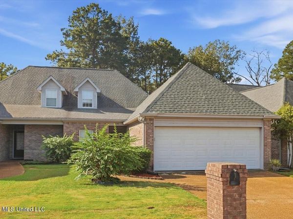 536 Bay Pointe Drive, Brandon, MS 39047