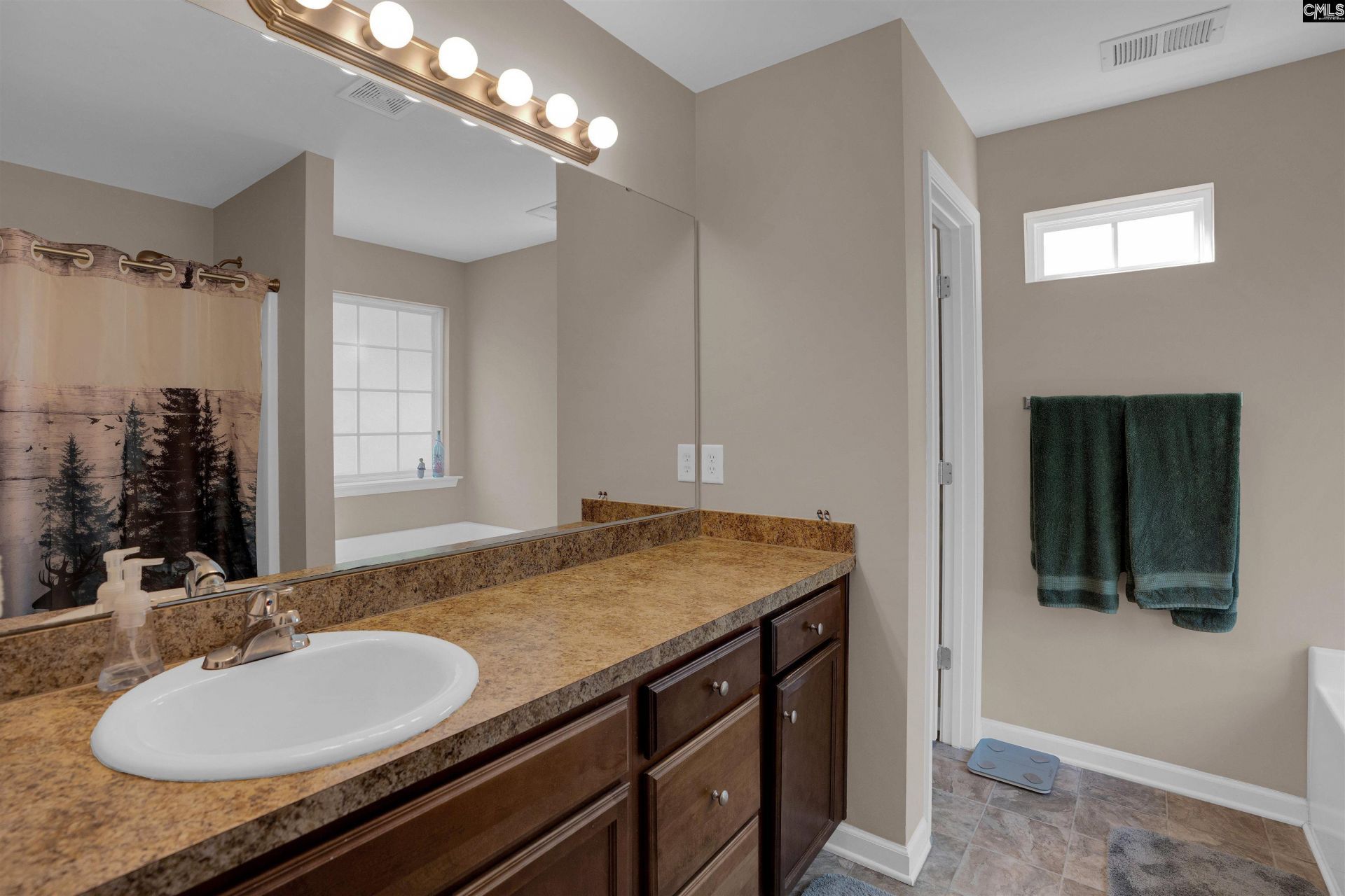 191 Whispering Oak Lane Photo 16