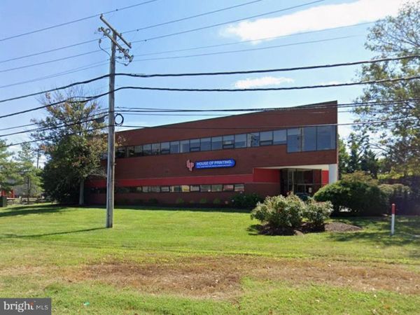 15401 OLD COLUMBIA PIKE , BURTONSVILLE, MD 20866