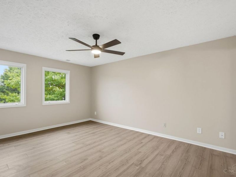 5323 North Bend Crossing, Green Township, OH 45247 Photo 14