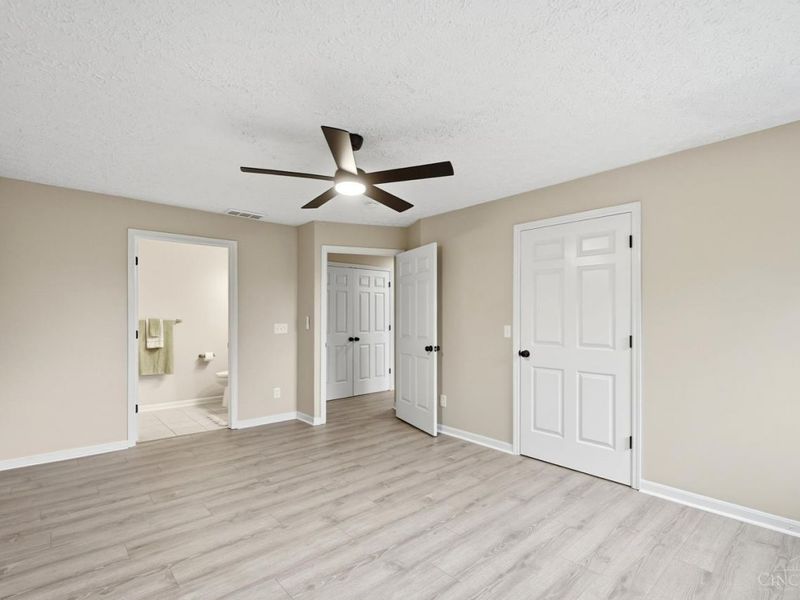 5323 North Bend Crossing, Green Township, OH 45247 Photo 15