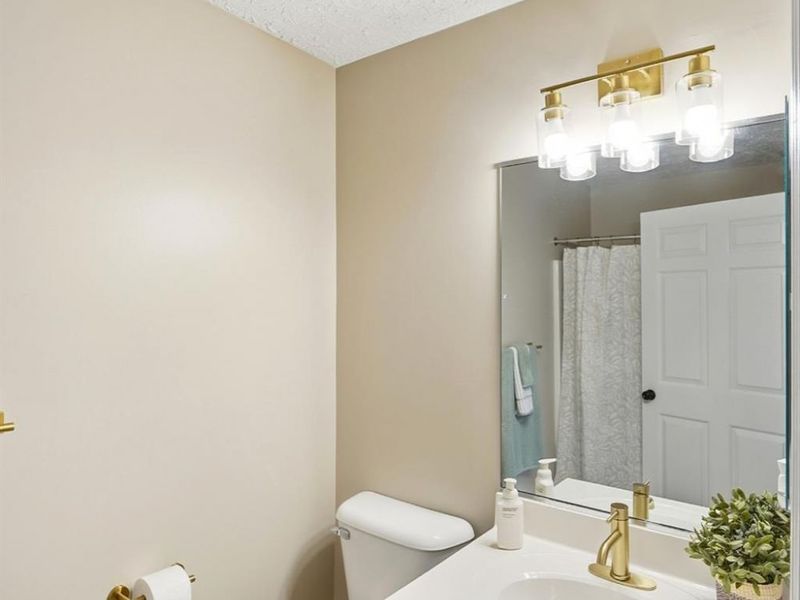 5323 North Bend Crossing, Green Township, OH 45247 Photo 17