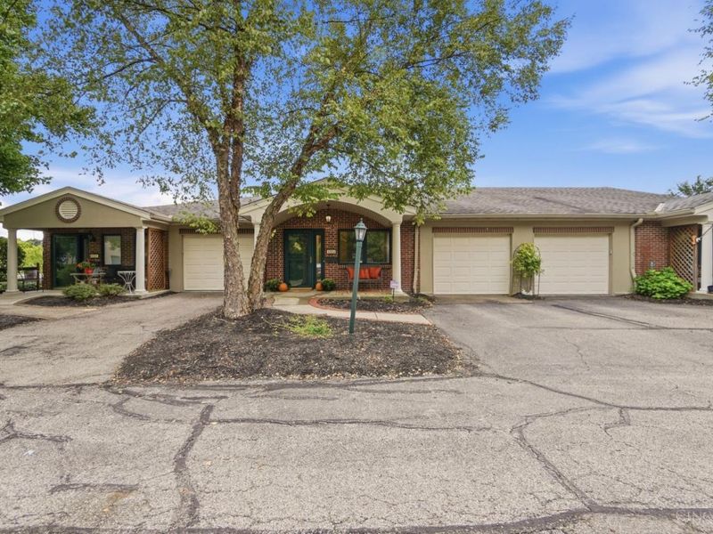 5323 North Bend Crossing, Green Township, OH 45247 Photo 3