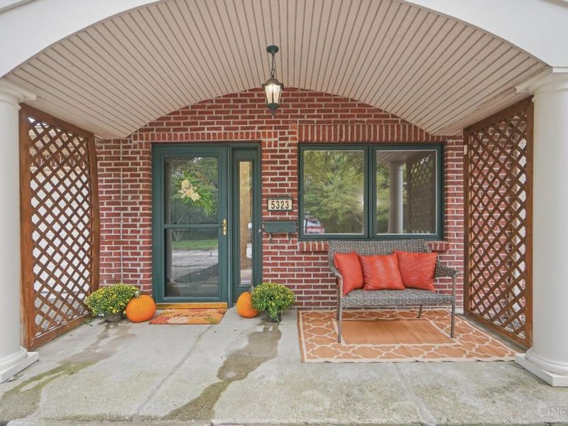 5323 North Bend Crossing, Green Township, OH 45247 Photo 4
