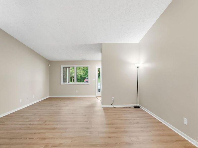 5323 North Bend Crossing, Green Township, OH 45247 Photo 7