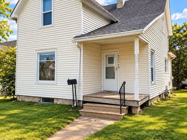 405 1/2 N 3rd Avenue, Marshalltown, IA 50158