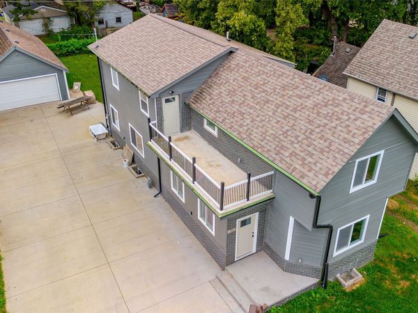 1504 E 13th Street, Des Moines, IA 50316