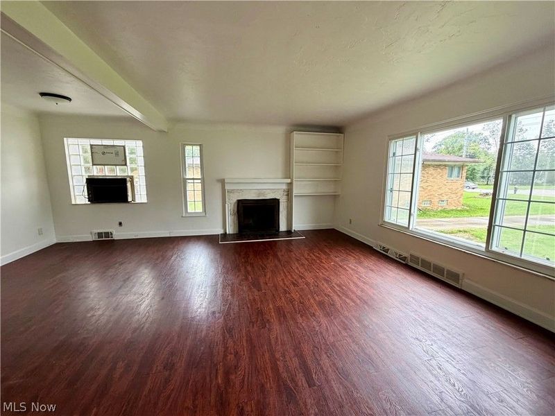 6956 Columbia Road, Olmsted Township, OH 44138 Photo 10