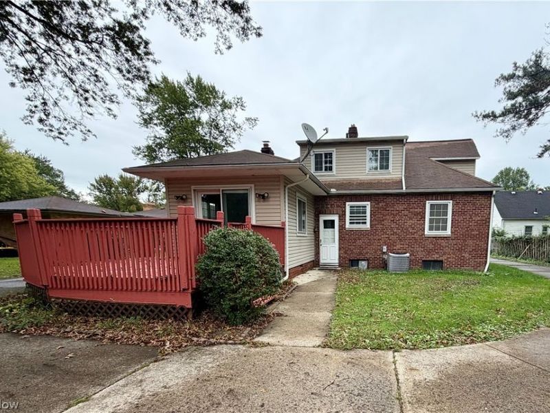 6956 Columbia Road, Olmsted Township, OH 44138 Photo 3