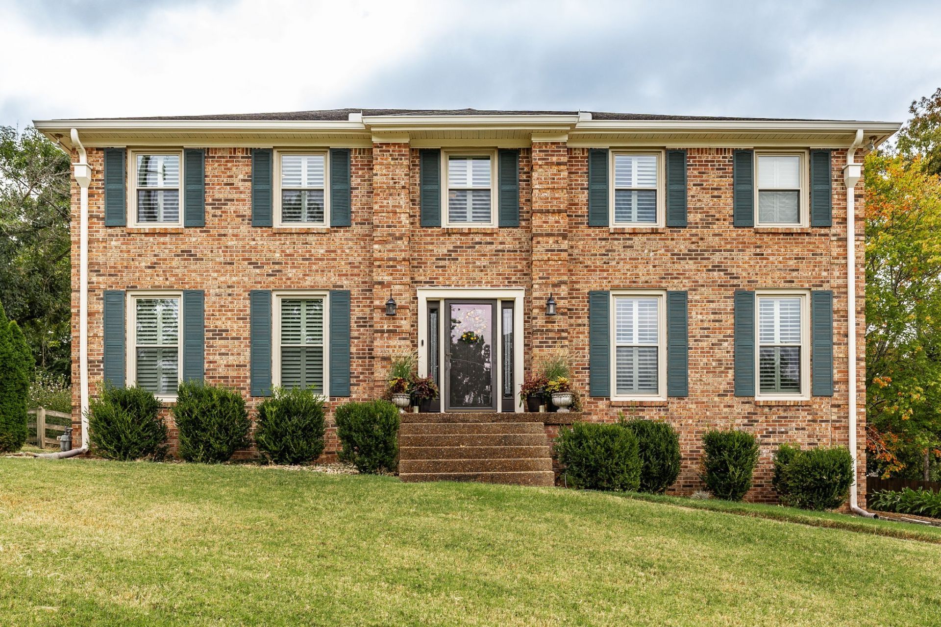 107 Meadow Ln, Hendersonville, TN 37075 Main Photo