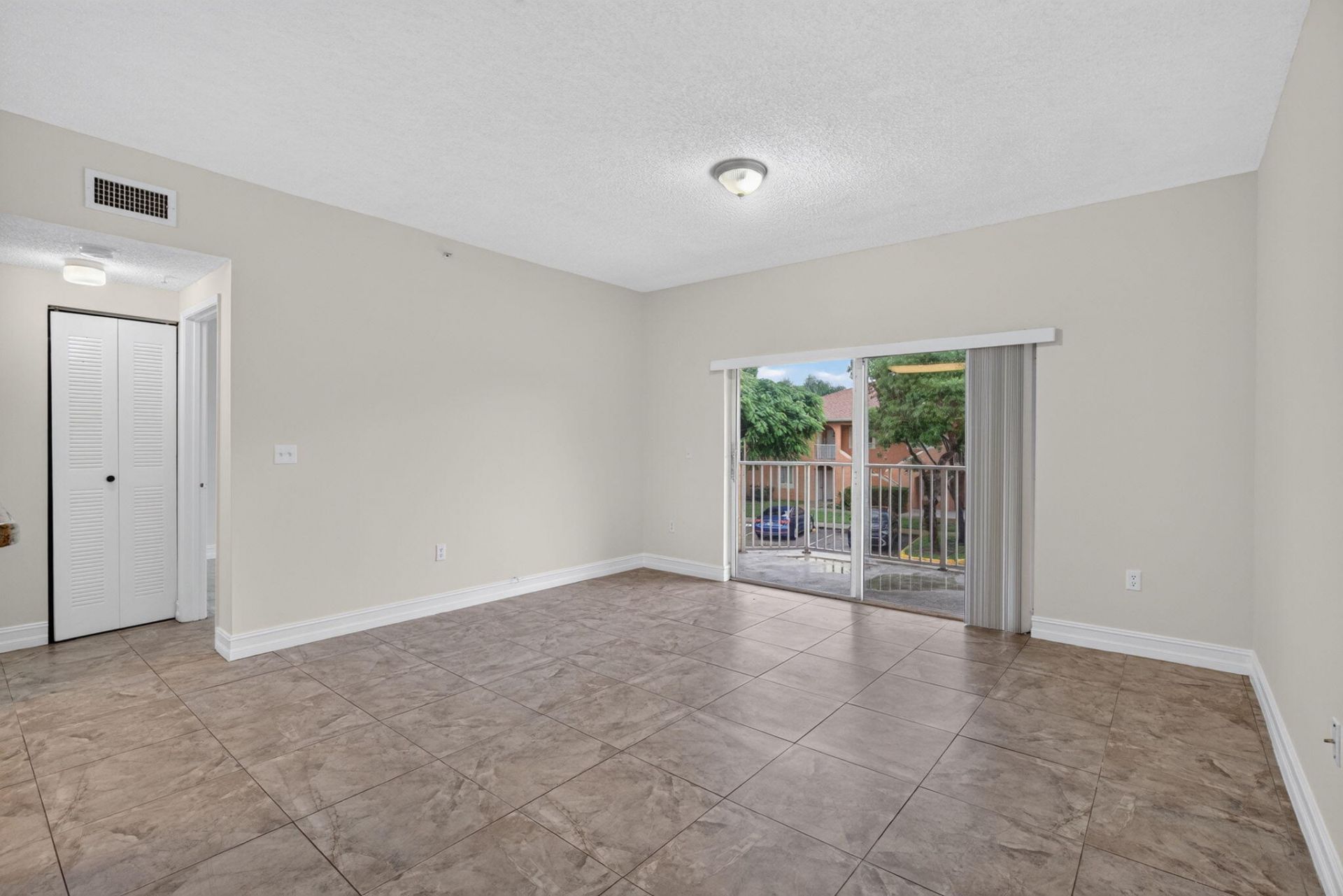 6960 SW 39th Street, Unit 207e, Davie, FL 33314 Photo