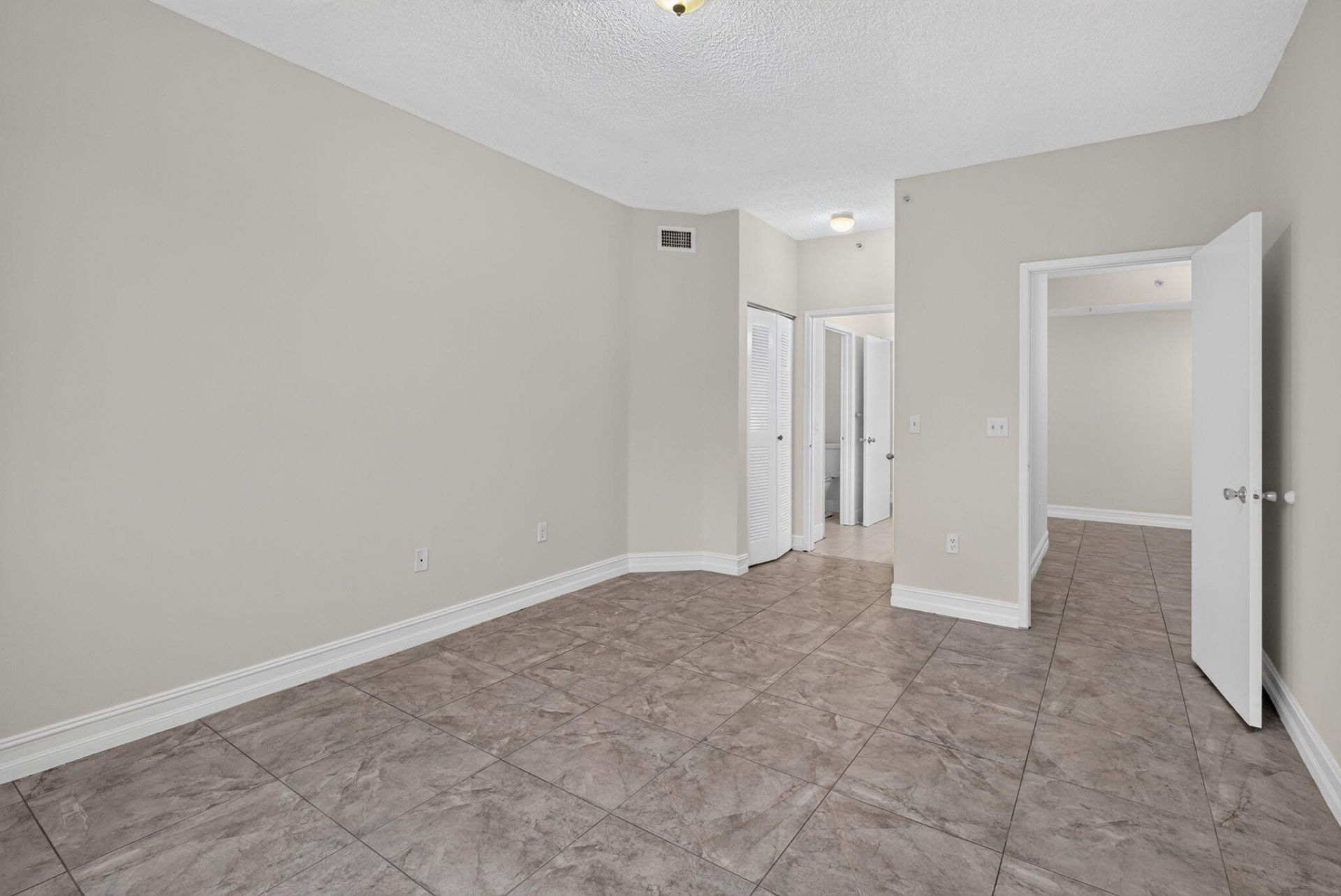 6960 SW 39th Street, Unit 207e, Davie, FL 33314 Photo