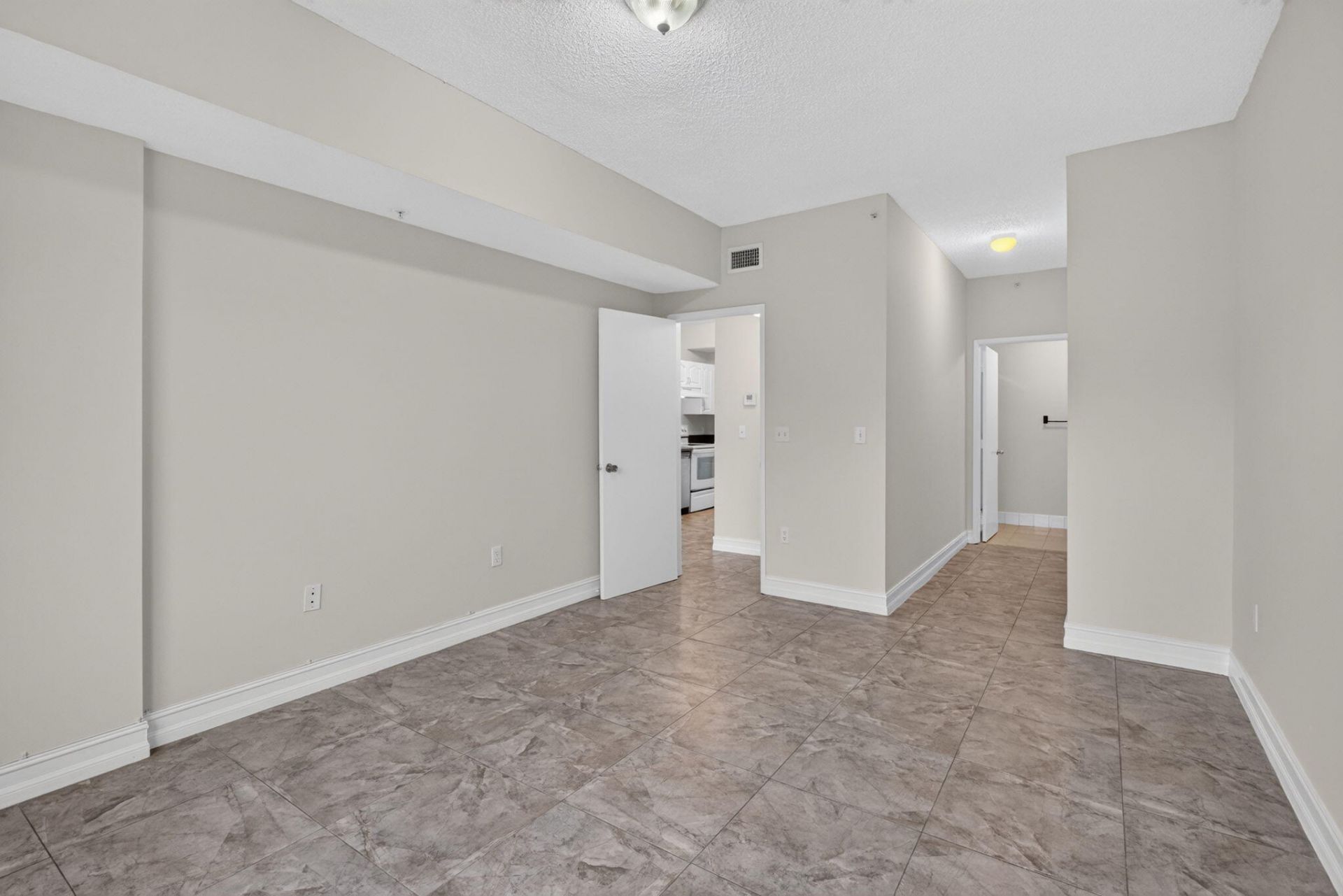 6960 SW 39th Street, Unit 207e, Davie, FL 33314 Photo