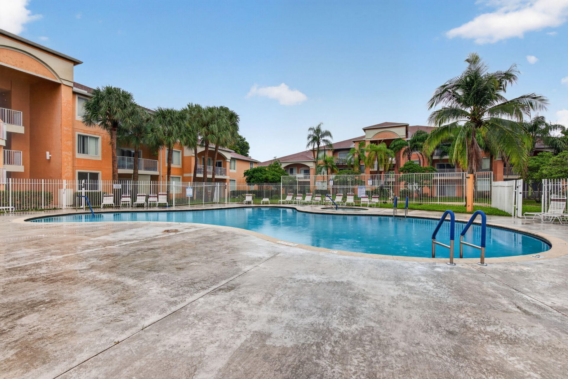 6960 SW 39th Street, Unit 207e, Davie, FL 33314 Photo