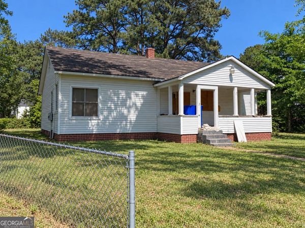 1282 Radio Dr, Macon, GA 31204