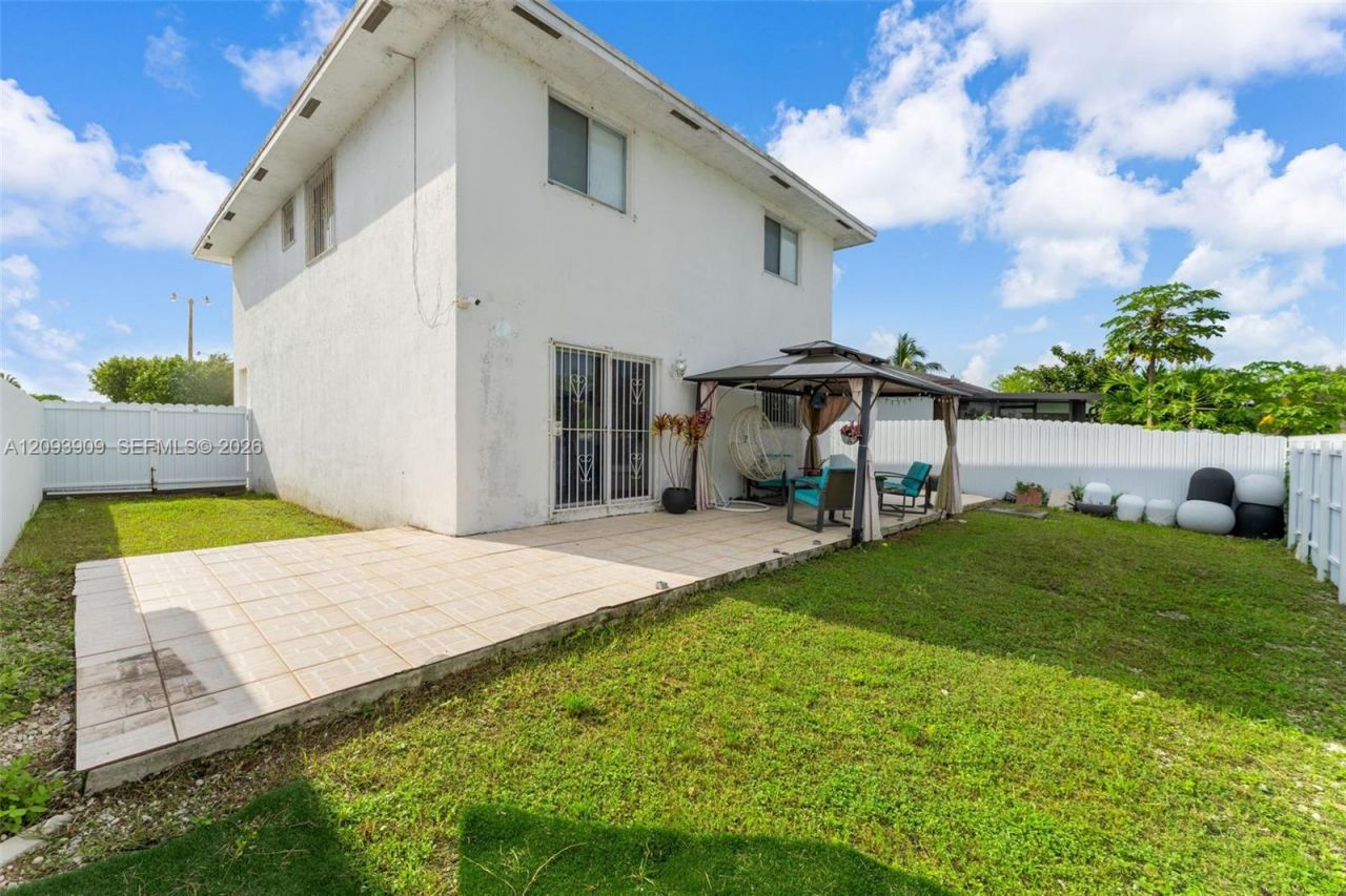 15815 SW 299th Ter , Homestead, FL 33033 Photo