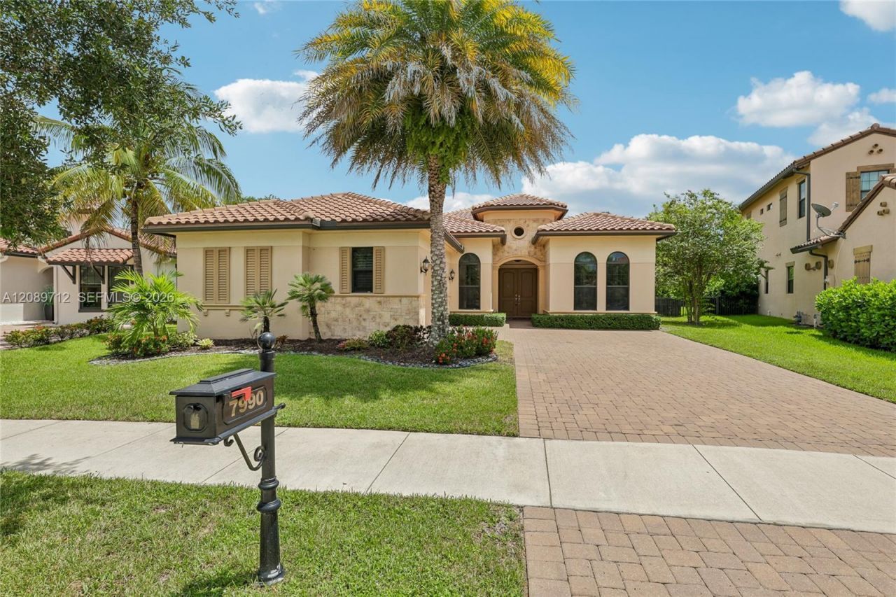 7990 NW 112th Ter, Parkland, FL 33076 Main Photo