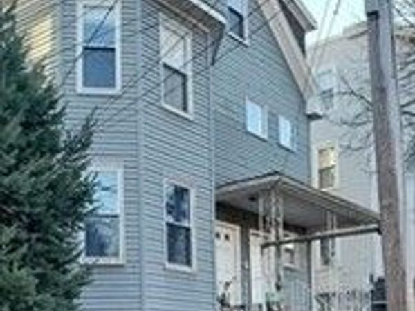 118 Foster Street, Unit 3, Peabody, MA 01960