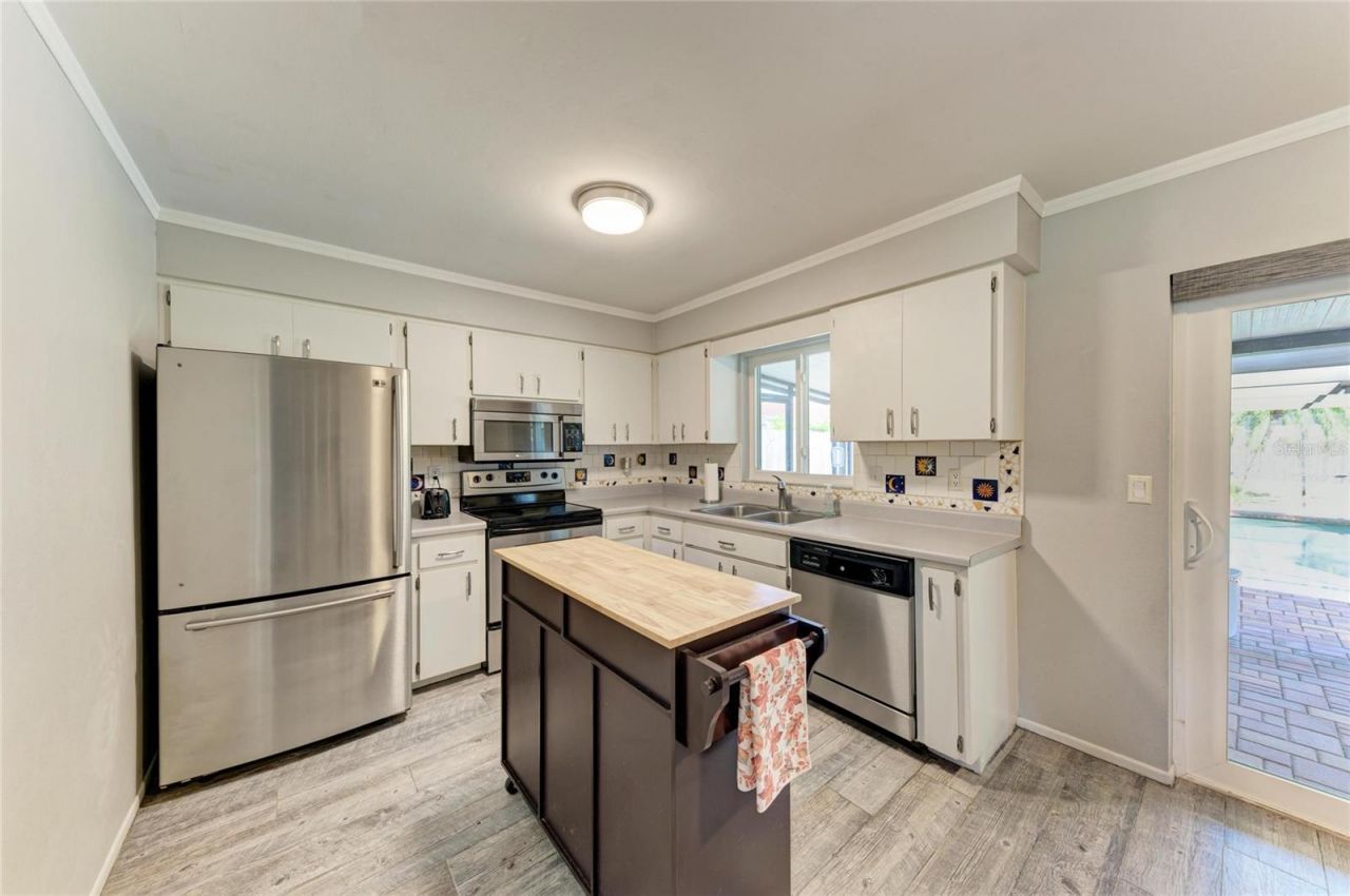 1903 Colleen Street, Sarasota, FL 34231 Photo
