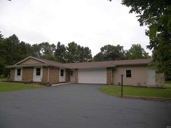 217 Ra Mar Drive, Warsaw, IN 46580