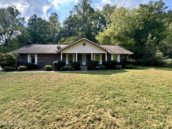 1588 Highway 116 , Caryville, TN 37714