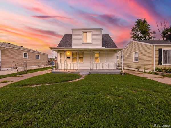 53 E Hudson Avenue , Madison Heights, Mi 48071